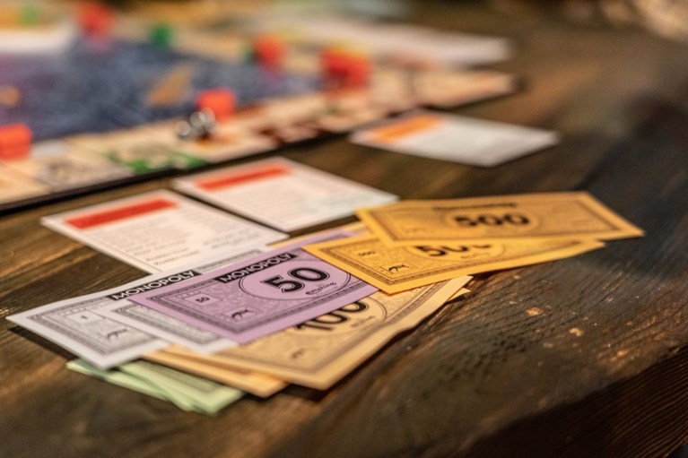 Villa Volta of de Droomvlucht kopen? Met de Efteling-editie van Monopoly moet je er niet eens voor gaan werken