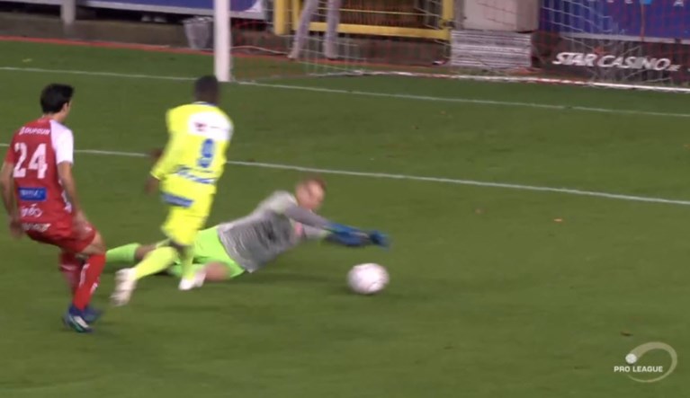Videoref herroept strafschop voor AA Gent