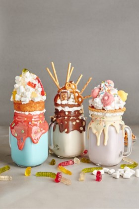 Oproep voor verbod op freakshakes in Groot-Brittannië: “Drankje staat gelijk aan 39 lepels suiker”