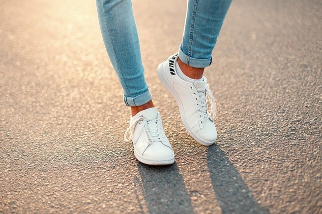 financiën Dubbelzinnig Bloeien Waarom je toch maar beter sokken draagt in je sneakers | Het Nieuwsblad  Mobile