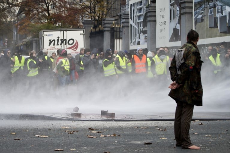 Grootste onrusten achter de rug: ‘gele hesjes’ laten spoor van vernieling achter in Brussel