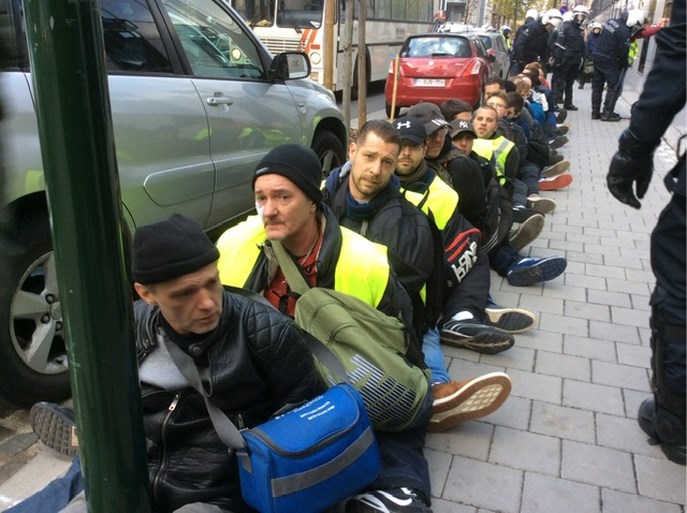 Grootste onrusten achter de rug: ‘gele hesjes’ laten spoor van vernieling achter in Brussel