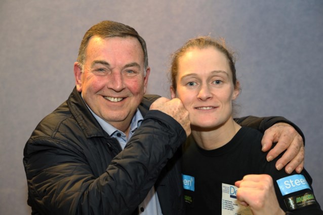 Delfine Persoon Is Klaar Om Wereldtitel Boksen Te