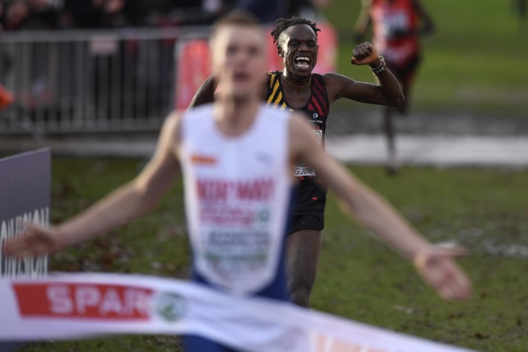 Kimeli bezorgt België verrassend zilver op EK veldlopen: “Wat een zottenkot”