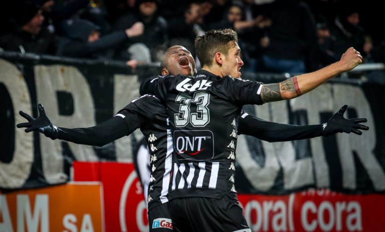 Mazzu-time! Charleroi springt over AA Gent naar zesde plaats dankzij twee goals in slotfase