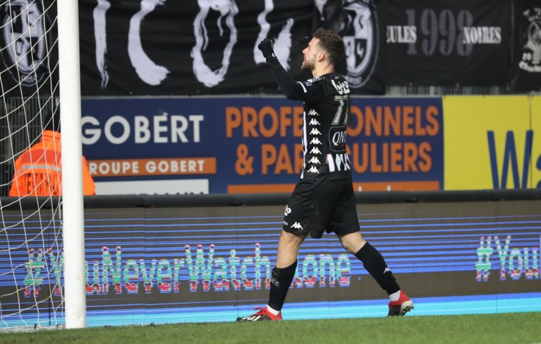 Mazzu-time! Charleroi springt over AA Gent naar zesde plaats dankzij twee goals in slotfase