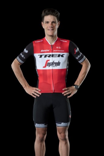 Dit zijn de nieuwe wielertruitjes in het profpeloton voor het seizoen 2019: Van Avermaet in het oranje, Dumoulin in het rood