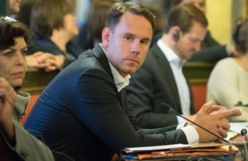 Oppositie vindt meerderheidsakkoord Brussel te vaag: “Geschreven door comedian”