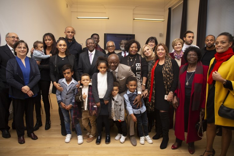 De vader van Vincent Kompany vindt zichzelf een “mini Obama’’: “Mijn naam zal later in kruiswoordraadsels staan”