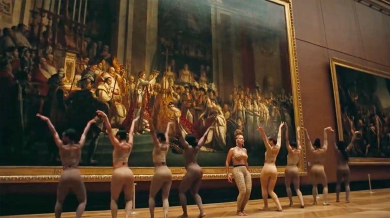 Hoe één videoclip alle records van het Louvre verpulvert: maar liefst 10,2 miljoen bezoekers in 2018