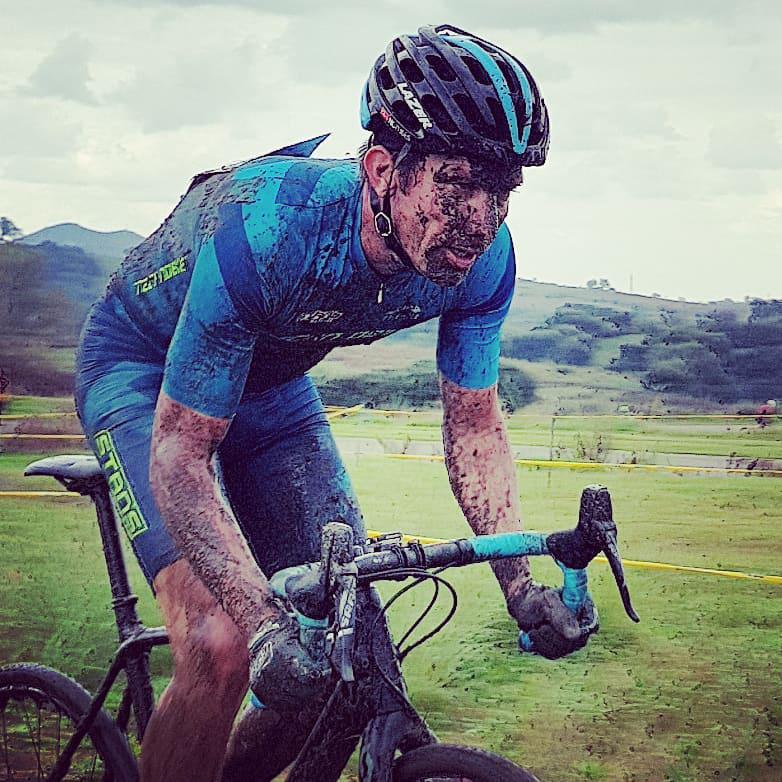 Triatleet Jim Thijs Schoolt Zich Op Sardinië Om Tot Veldrijder: “Nog ...