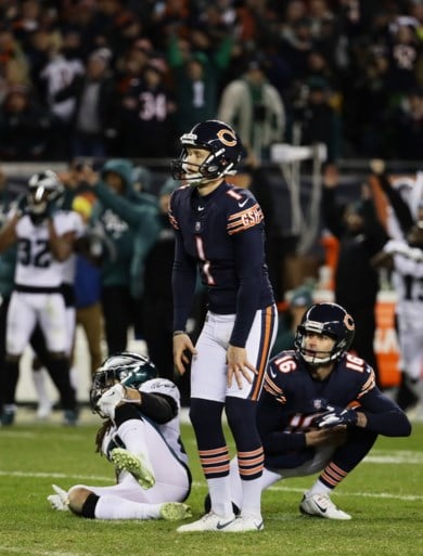 Drama in American Football: favoriet Chicago uitgeschakeld na beslissende kick op paal én lat...
