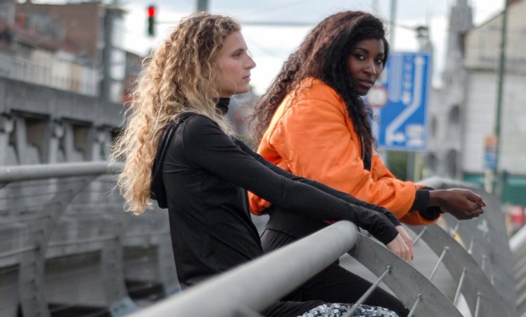 Yoga in de juiste outfit: de leukste merkjes van eigen bodem