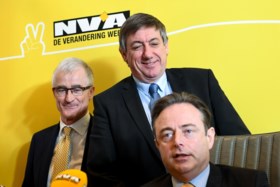Bart De Wever wil Vlaams minister-president worden: N-VA-voorzitter bereid burgemeesterschap op te geven