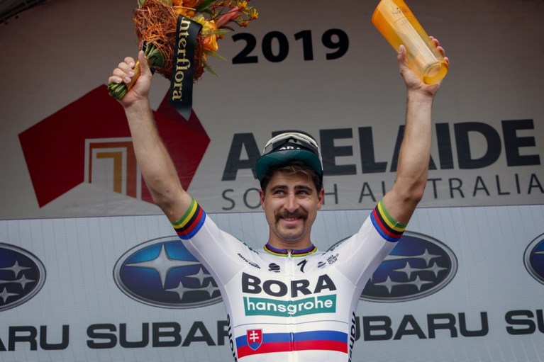 Peter Sagan herstelt in de Tour Down Under opnieuw de orde met (nipte) zege: “Hier ben ik heel blij mee”