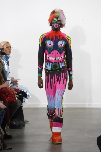 Walter Van Beirendonck brengt ‘Pino’ uit Sesamstraat weer tot leven