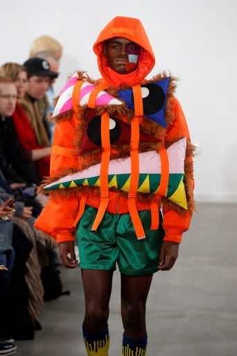 Walter Van Beirendonck brengt ‘Pino’ uit Sesamstraat weer tot leven