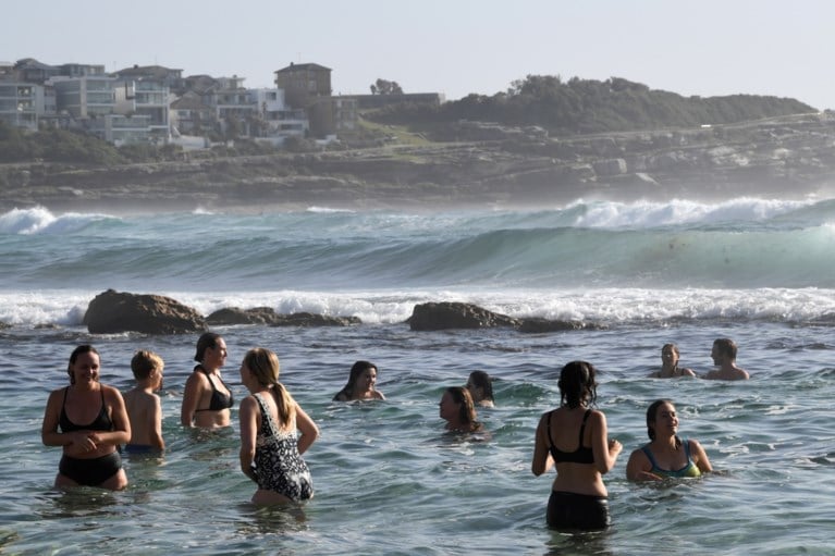 Australië kreunt onder de hitte en haalt bijna 50 graden: “Het lijkt hier wel de hel”