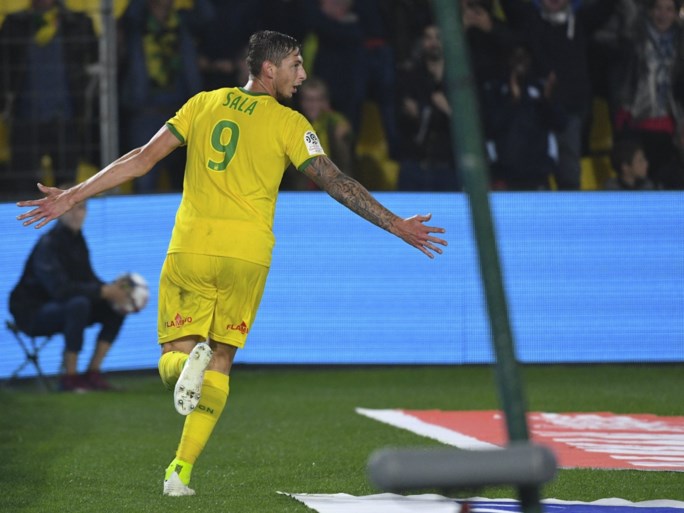 Piloot van verdwenen voetballer Emiliano Sala had vooraf gezegd dat hij niet meer zo vlot met landingssysteem kon werken