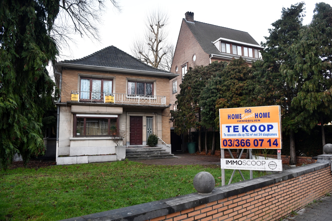Kleine villa naast Wever raakt niet verkocht: gegadigden haken af” (Antwerpen) | Het Mobile