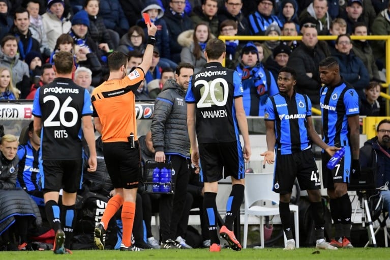 Twee felbesproken rode kaarten in Slag om Vlaanderen, maar had Club Brugge ook geen strafschop moeten krijgen?