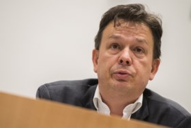 Rekenhof is vernietigend: “Privé gevangenis laten bouwen is véél duurder”