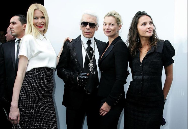 Modeontwerper Karl Lagerfeld overleden
