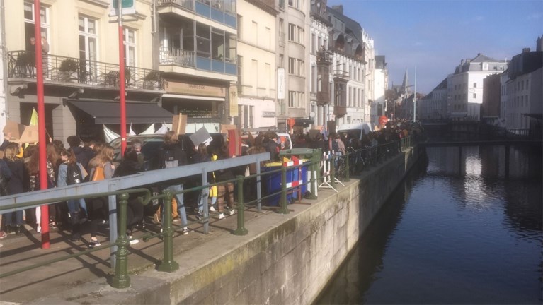 3.000 leerlingen op Gentse klimaatmars: “Boos! Kwaad! Woedend!