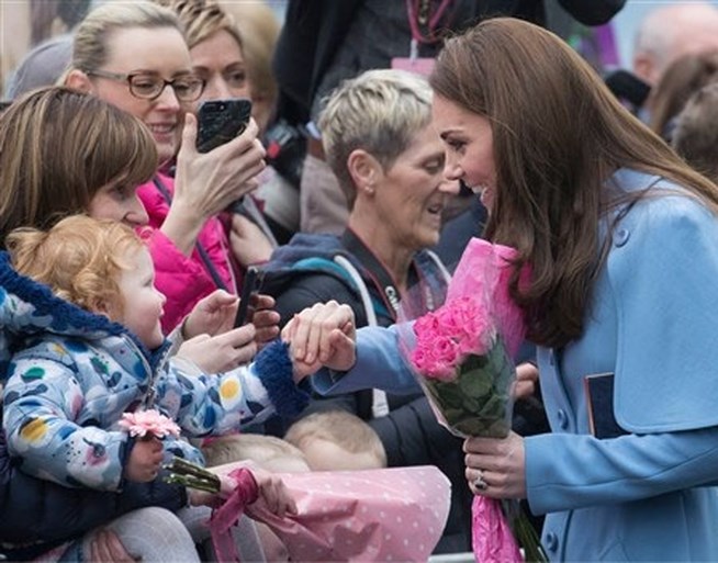 ROYALS. Meghan Markle ziet alweer vriendschap sneuvelen en komt er vierde kindje voor Kate Middleton en prins William?