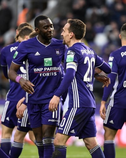 OVERZICHT. Anderlecht zeker van Play-off 1, ook AA Gent in een zetel - Racing Genk en Club Brugge winnen allebei