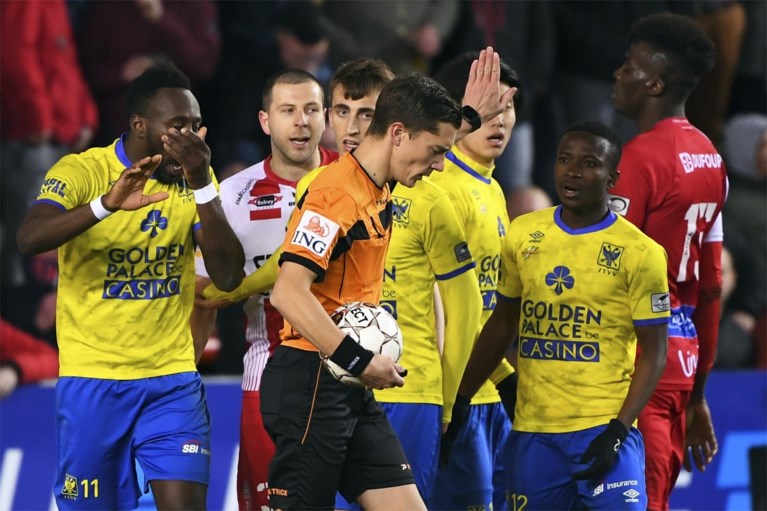 OVERZICHT. Anderlecht zeker van Play-off 1, ook AA Gent in een zetel - Racing Genk en Club Brugge winnen allebei