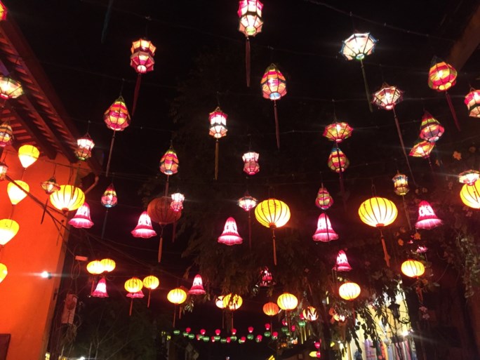 Met de boot naar Ha Long Bay en lampionnen kijken in Hoi An: tips voor een reis in Vietnam