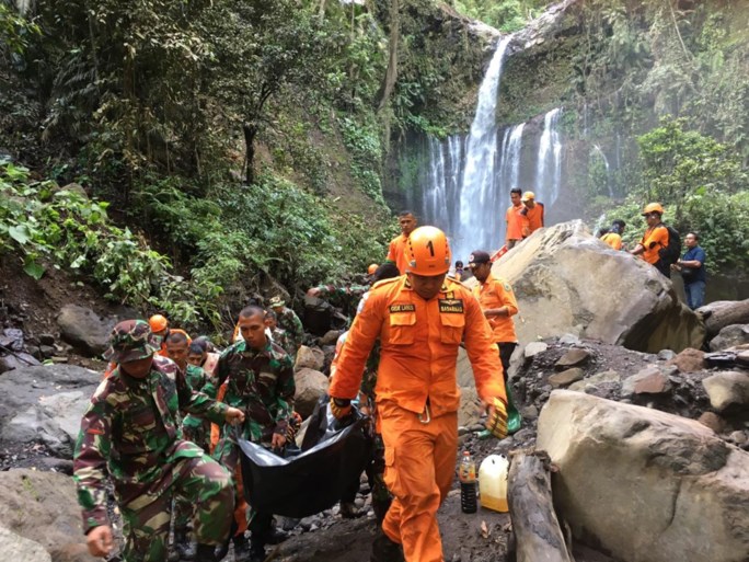 Al zeker 92 doden door noodweer in Indonesië