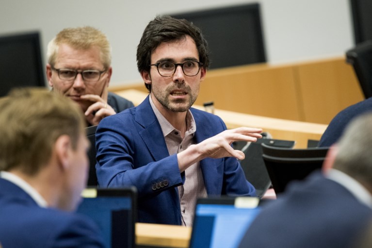 Partijen verantwoorden hun stem tegen aanpassing grondwet: “Die klimaatwet is een lege doos”