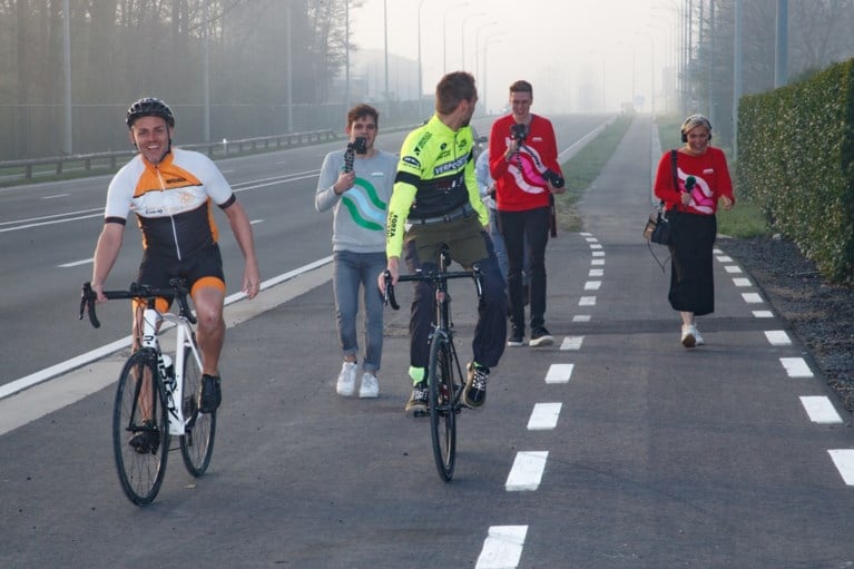 Zdenek Stybar net op tijd wakker voor ochtendshow op de radio