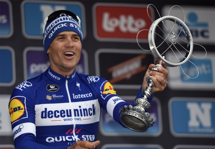 Zdenek Stybar net op tijd wakker voor ochtendshow op de radio