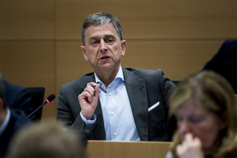 Partijen verantwoorden hun stem tegen aanpassing grondwet: “Die klimaatwet is een lege doos”