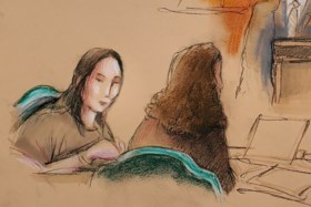Chinese vrouw die werd opgepakt in resort van Trump blijft aangehouden