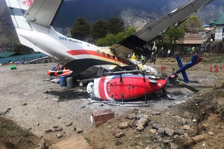 Twee doden bij vliegtuigongeval bij Mount Everest