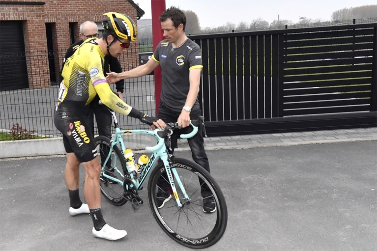 Vierde monument is een feit voor Philippe Gilbert: kopman Deceuninck - Quick maakt tegenstand af in spannende Parijs-Roubaix