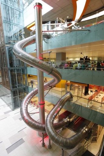Veel meer dan een luchthaven: hoogste indoorwaterval ter wereld in nieuwe vleugel van Singapore Airport