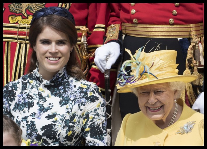 ROYALS. De Queen gaat op zwier met haar kleinkind. En onduidelijkheid over Instagram Harry en Meghan
