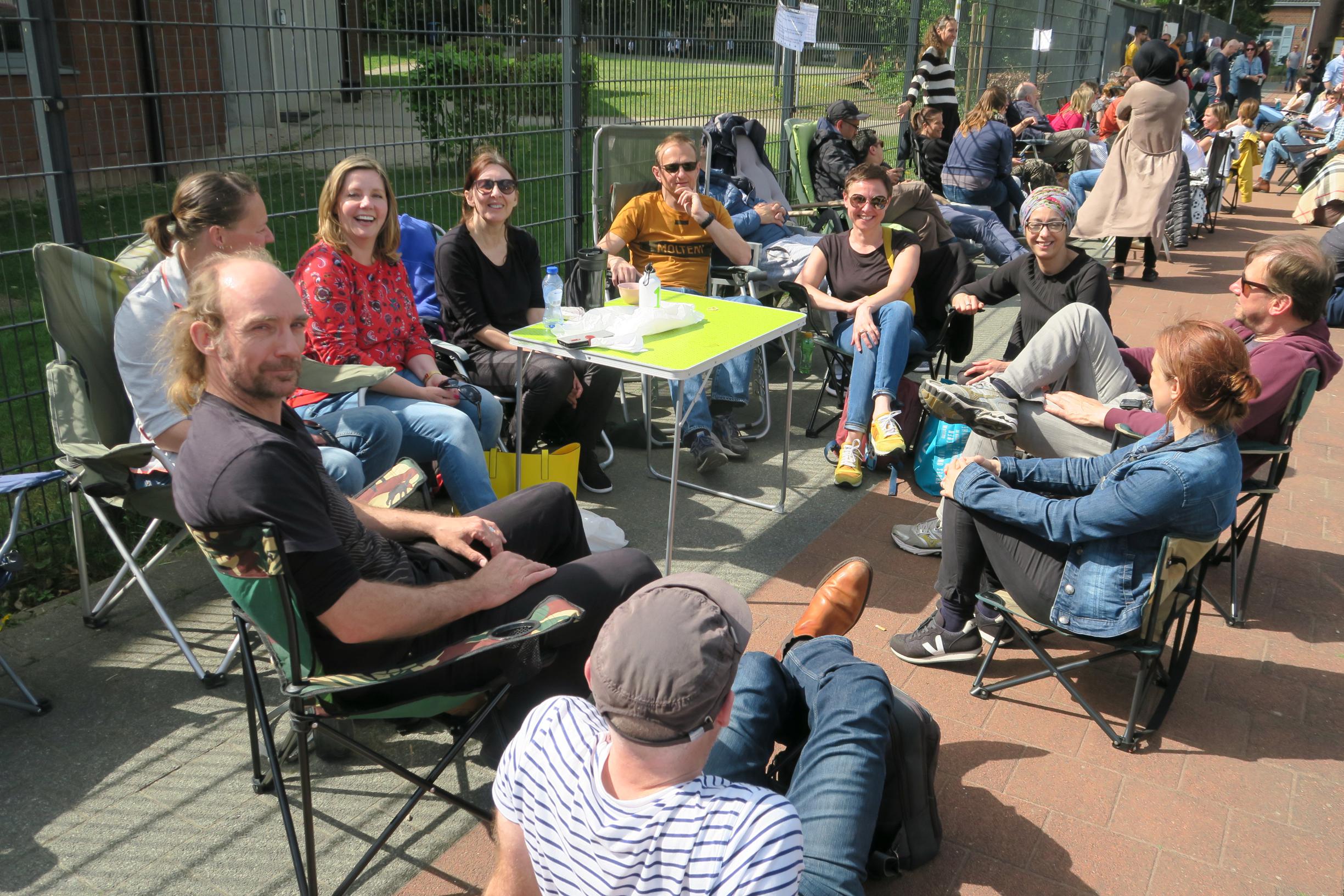 Met 140 Ouders Op De Stoep Voor Annuntia-Instituut (Wijnegem) | Het ...