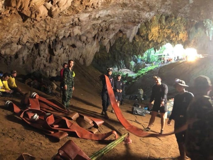 Netflix maakt televisieserie over reddingsoperatie van voetballertjes uit Thaise grot