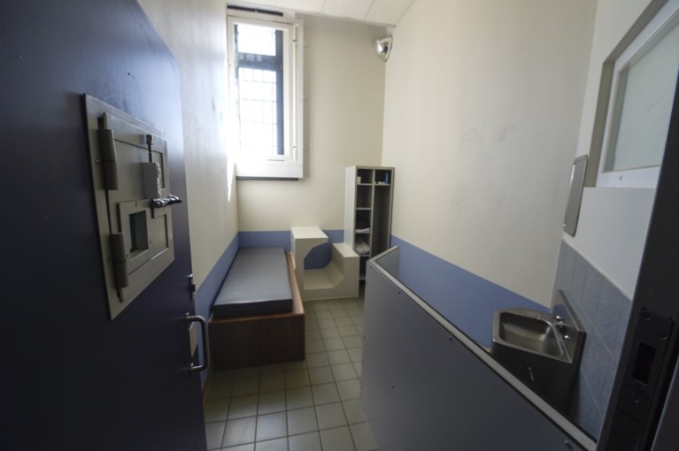 Illegalencentrum breidt uit met veertien kamers
