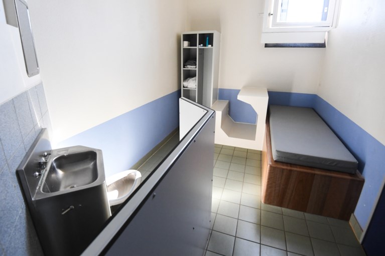 Illegalencentrum breidt uit met veertien kamers