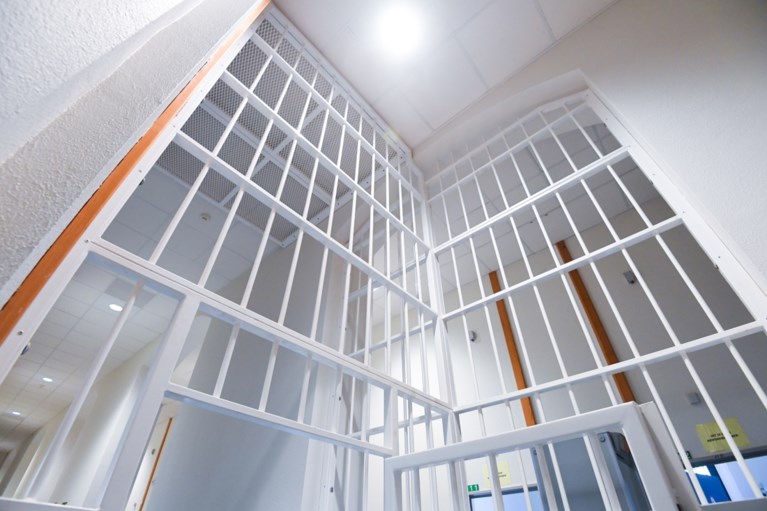 Illegalencentrum breidt uit met veertien kamers