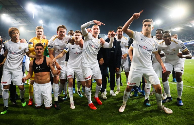 KRC Genk kampioen! Limburgers spelen gelijk in Anderlecht, maar profiteren van verlies Club Brugge
