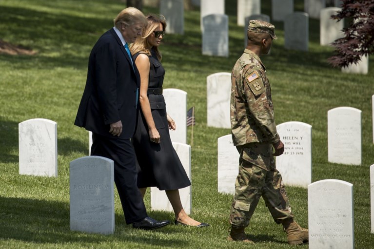 Melania Trump laat stiletto’s achterwege en kiest voor ballerina’s