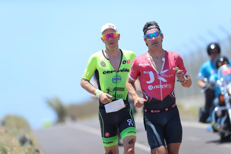 Frederik Van Lierde wint op veertigste verjaardag zwaarste triatlon ter wereld: “Ze zijn nog niet van mij van af”